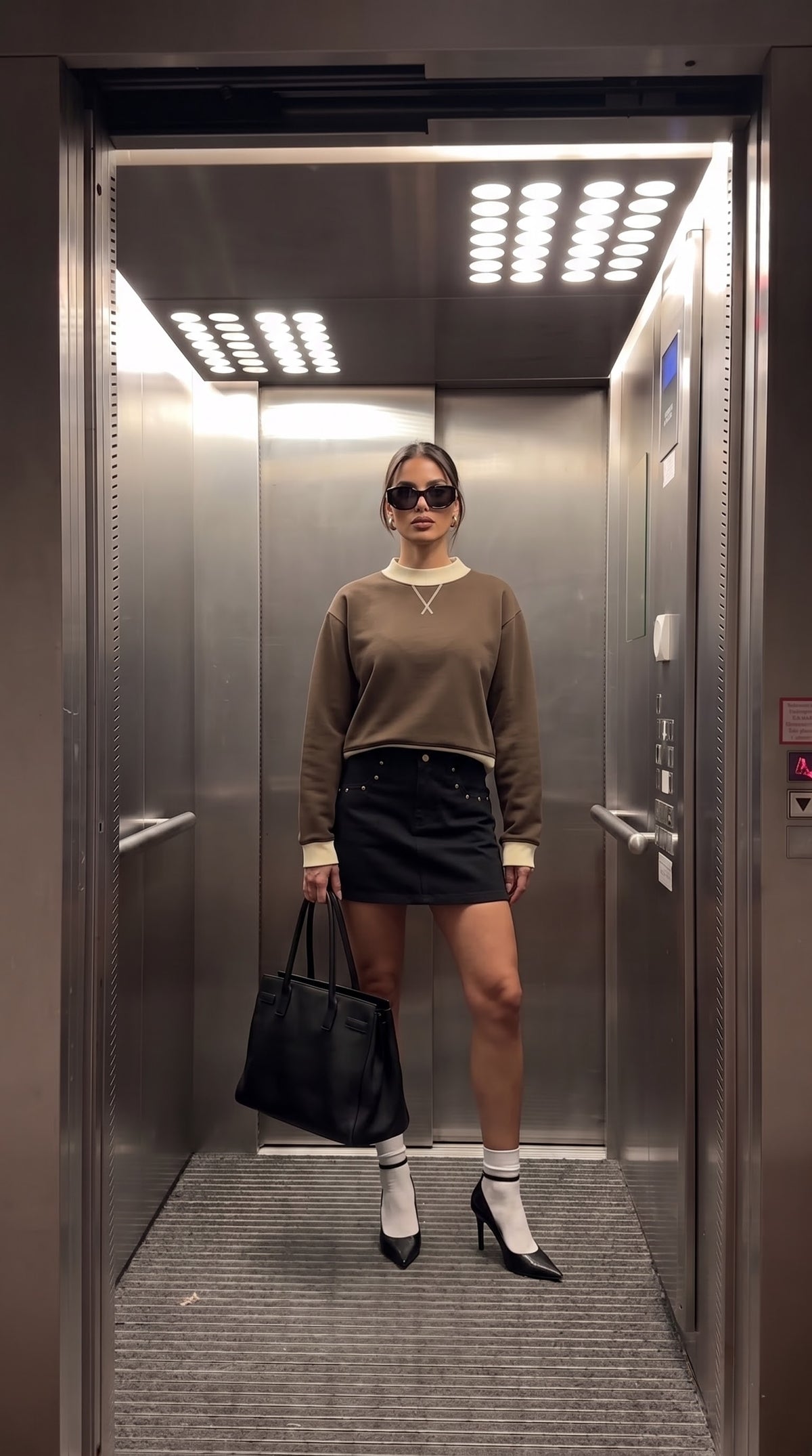 The Contrast Mock Neck Sweatshirt | Women